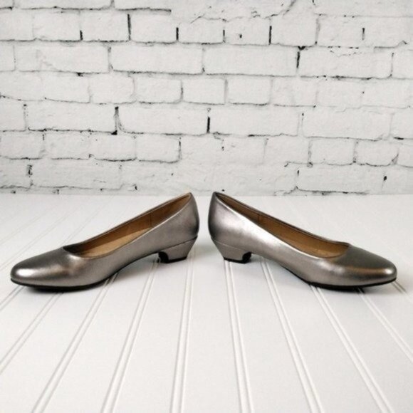 Comfortview Haley Low Heel Comfort Shoes In Bronze Size 7W, 7.5WW - Picture 3 of 8